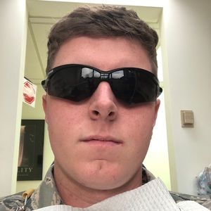 Meet your Posher, Dylan